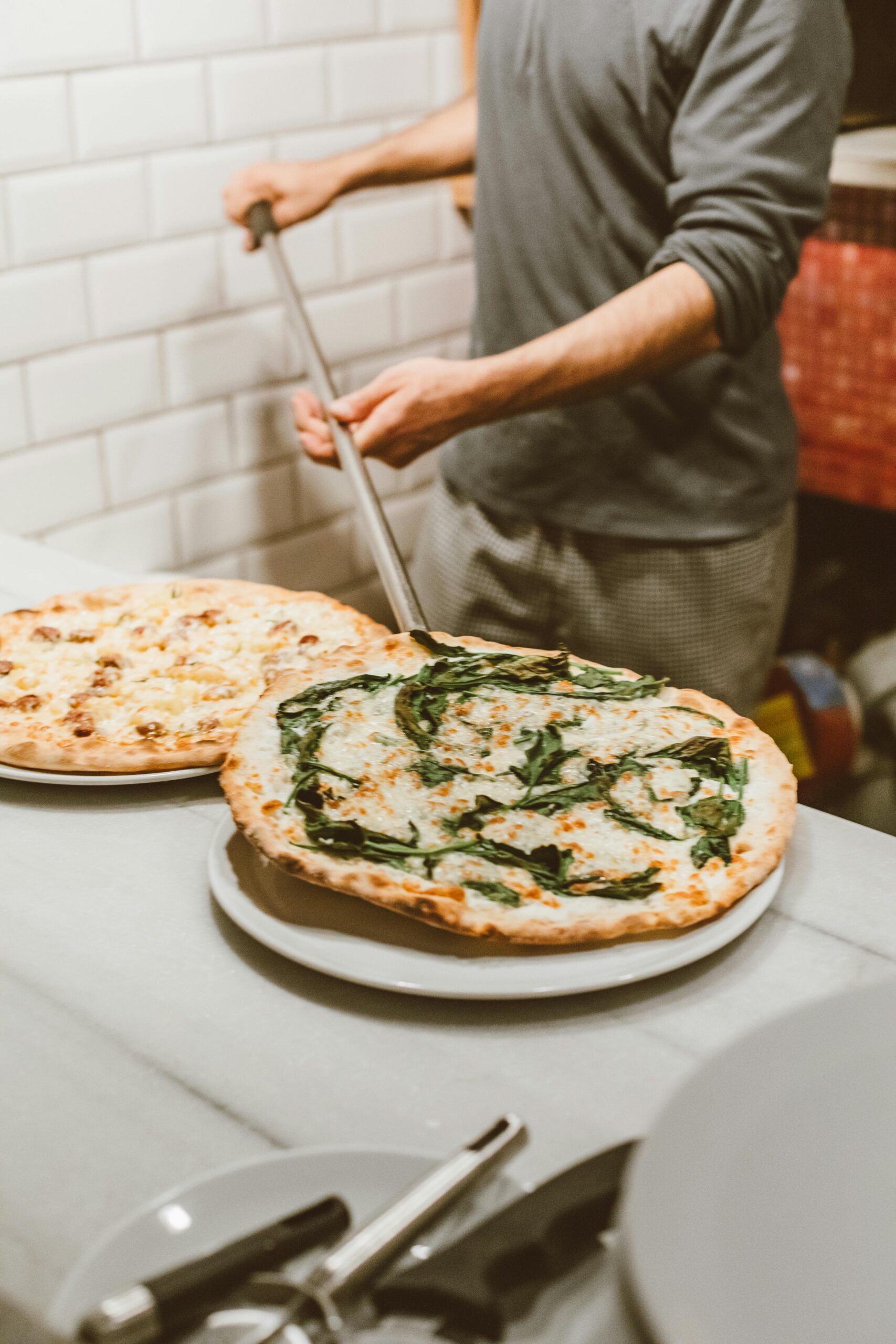Pizza on the shovel 2