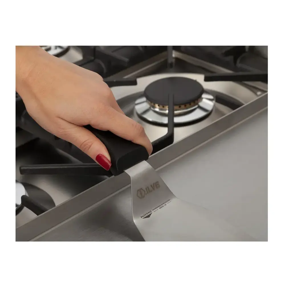 UPN90FDMPILP cooktop close up