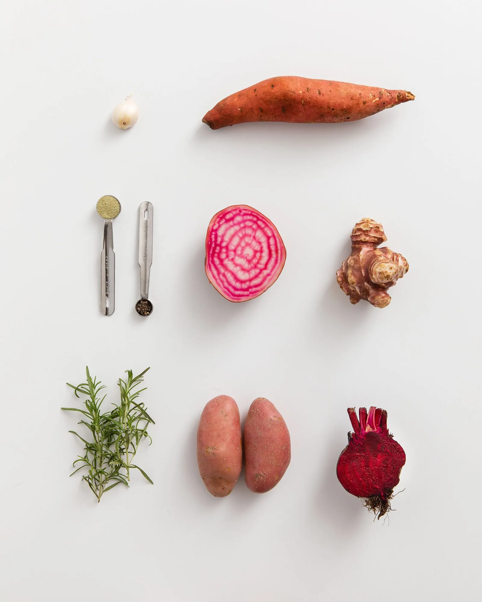 Roasted root vegetables 6 tuberi arrosto ingrediendts
